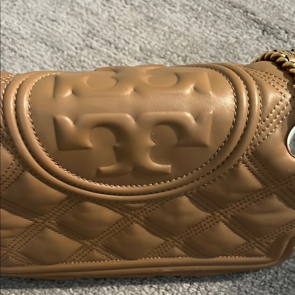 Tory Burch Brown and Gold Crossbody Bag with Quilted Design - Picture 2 of 10